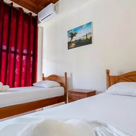 Dhipali * Σαράντα