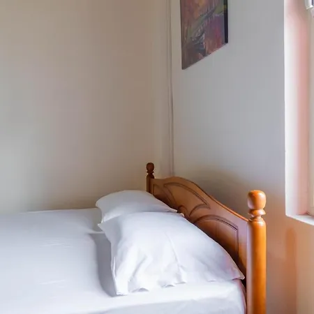 Guest house Dhipali