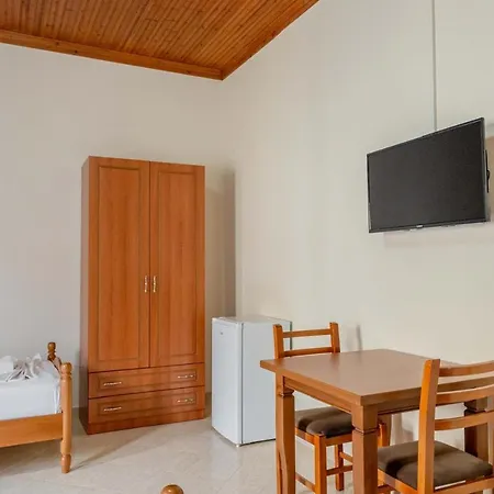 Dhipali Guest house *