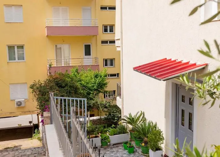 Dhipali 게스트하우스 Sarandë